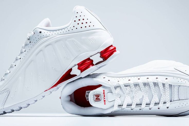 Platinum Tint, Shox R4